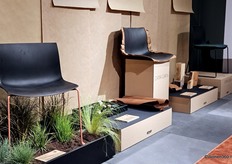 The fully circular model Catifa Carta from Arper.